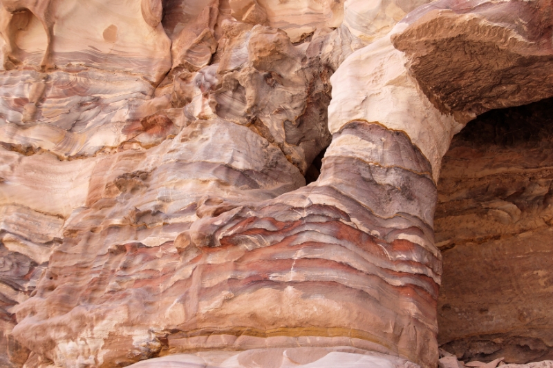Limestone strata, Petra (Wadi Musa) Jordan.jpg
